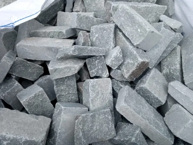 Tumbled stone